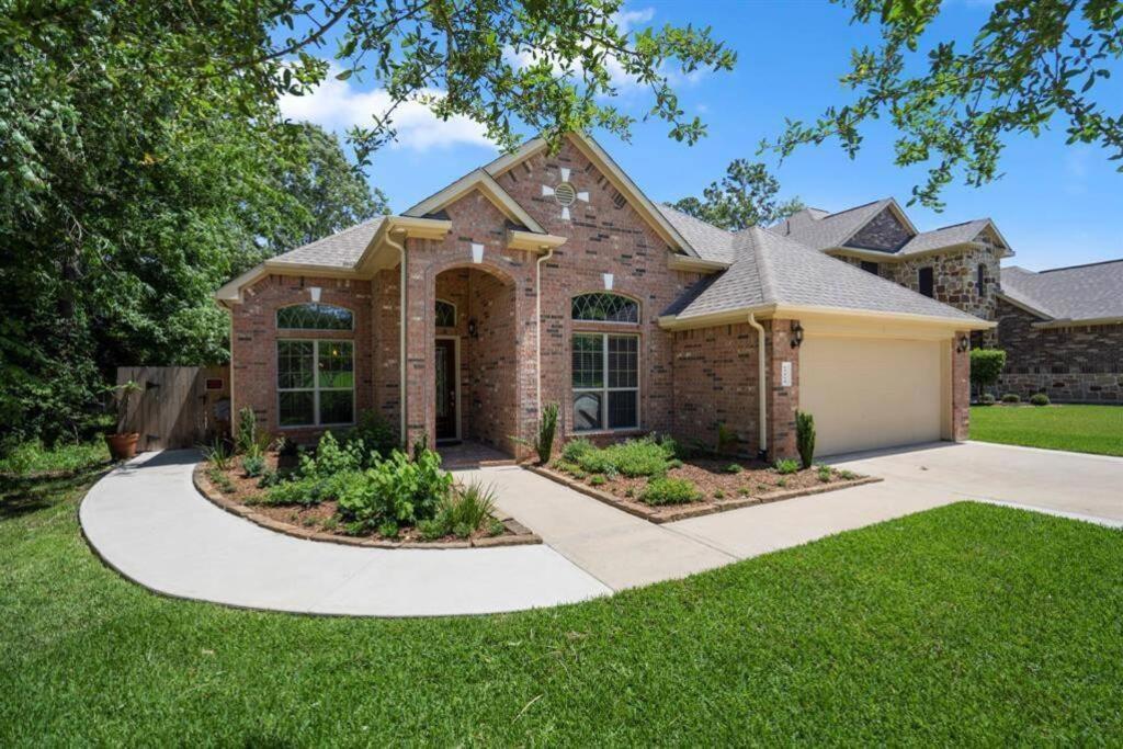 Spacious Conroe Home Around 4 Miles To The Lake Montgomery Exterior photo