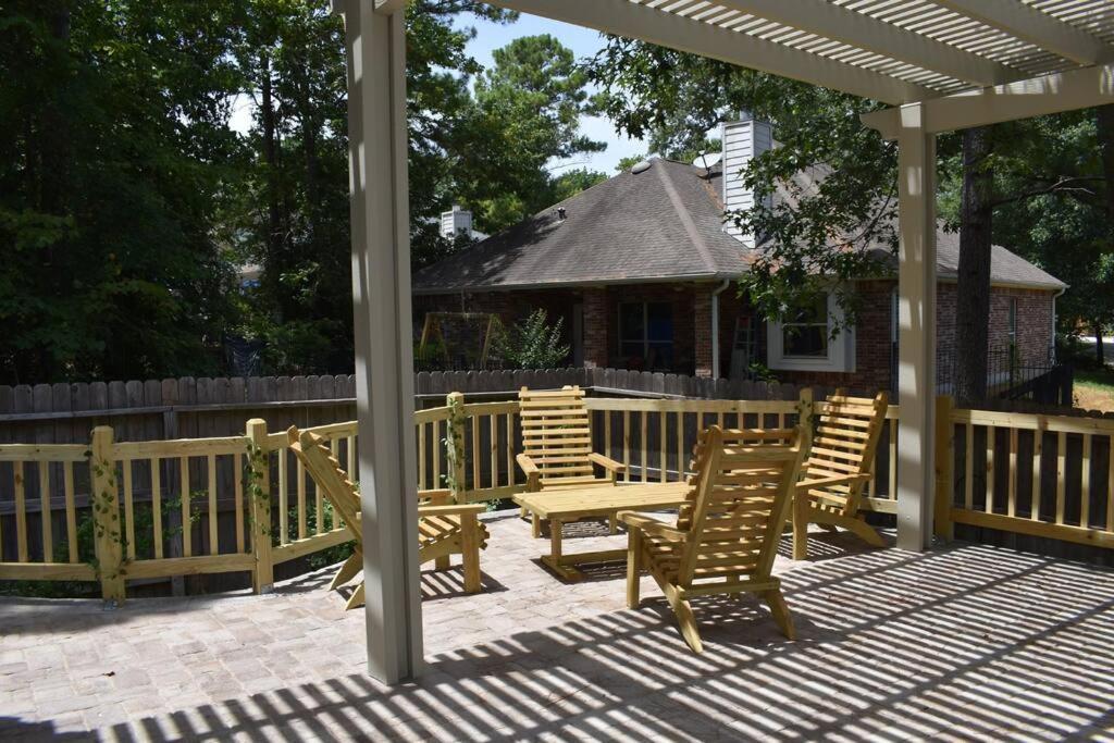 Spacious Conroe Home Around 4 Miles To The Lake Montgomery Exterior photo