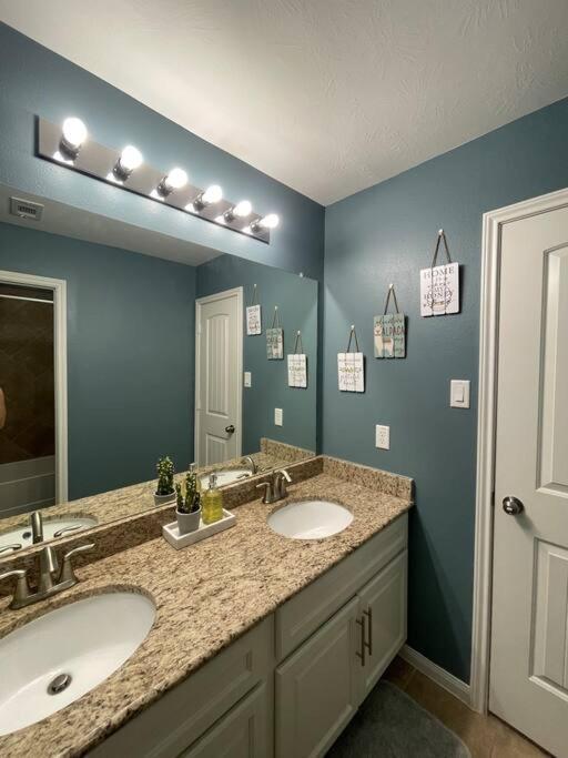Spacious Conroe Home Around 4 Miles To The Lake Montgomery Exterior photo