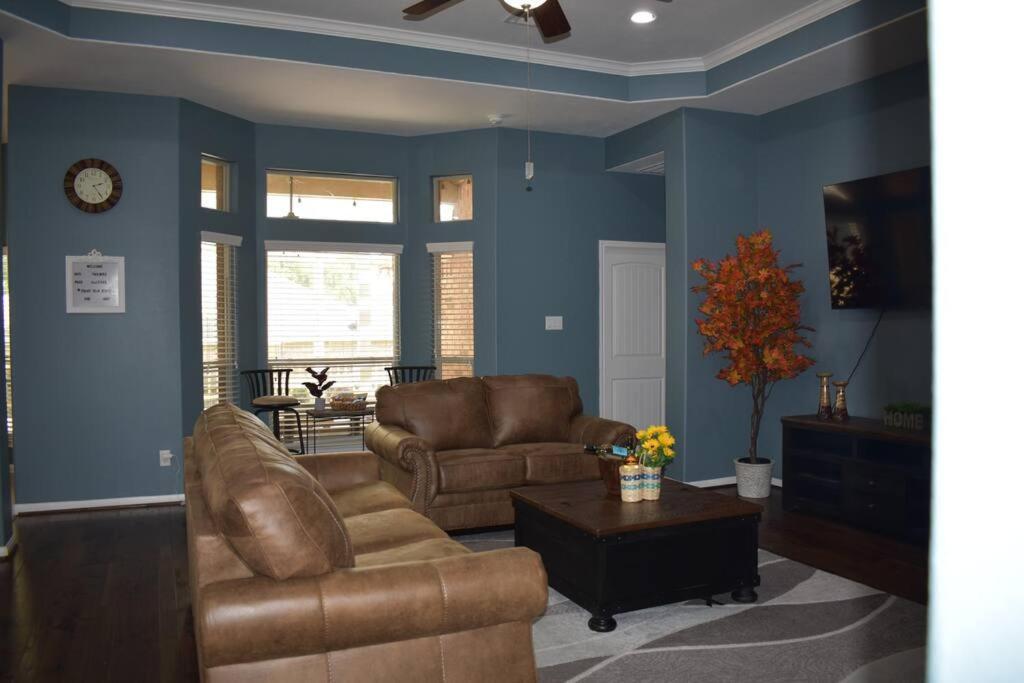 Spacious Conroe Home Around 4 Miles To The Lake Montgomery Exterior photo