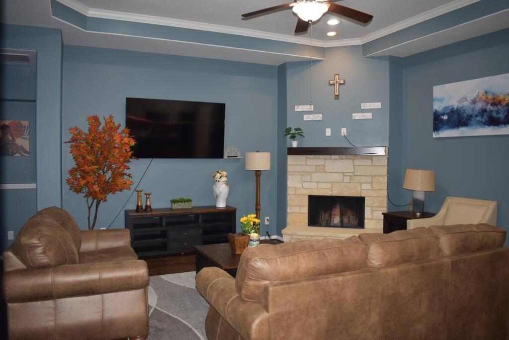 Spacious Conroe Home Around 4 Miles To The Lake Montgomery Exterior photo