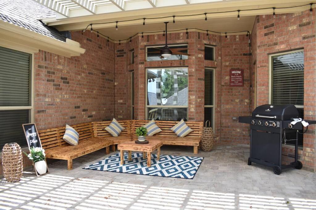 Spacious Conroe Home Around 4 Miles To The Lake Montgomery Exterior photo